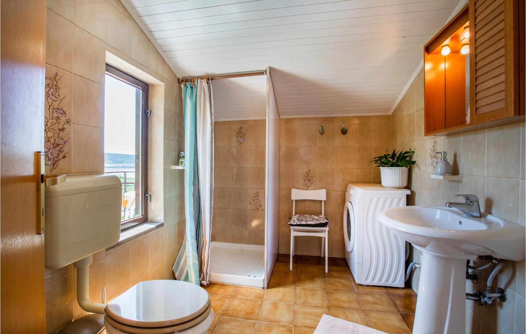 Amazing Apartment In Secovlje With Kitchen Eksteriør billede