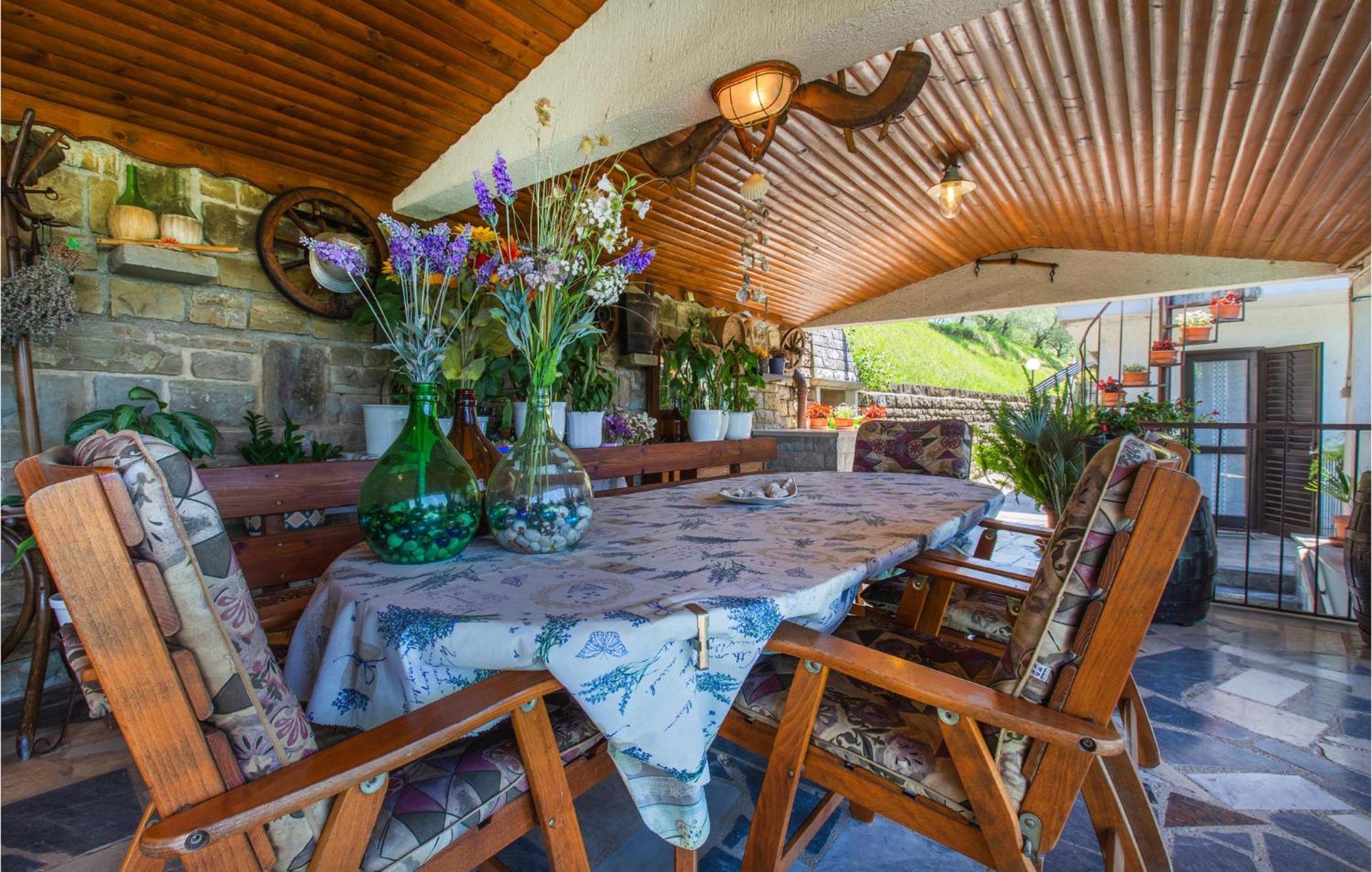 Amazing Apartment In Secovlje With Kitchen Eksteriør billede